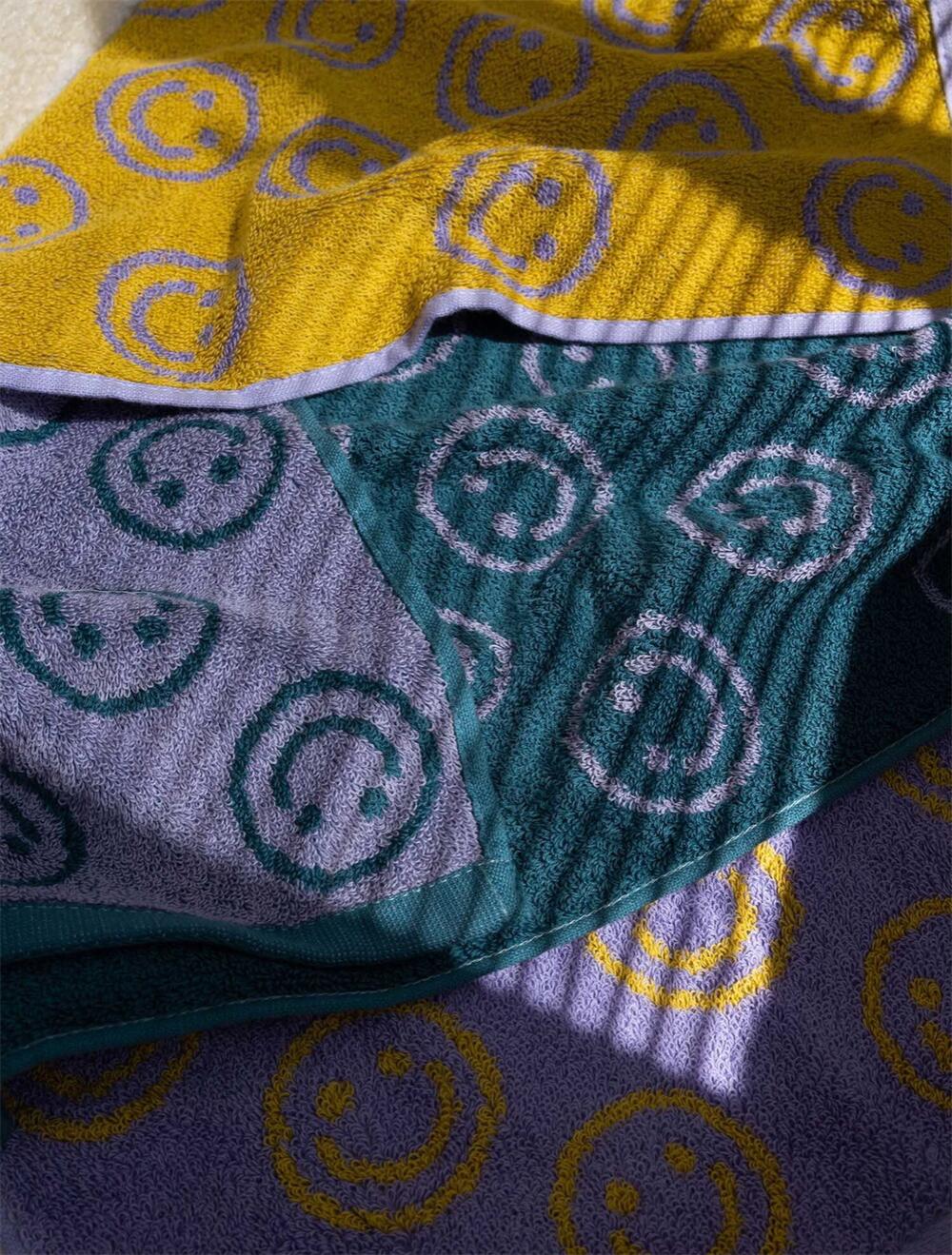 Smiley face towels