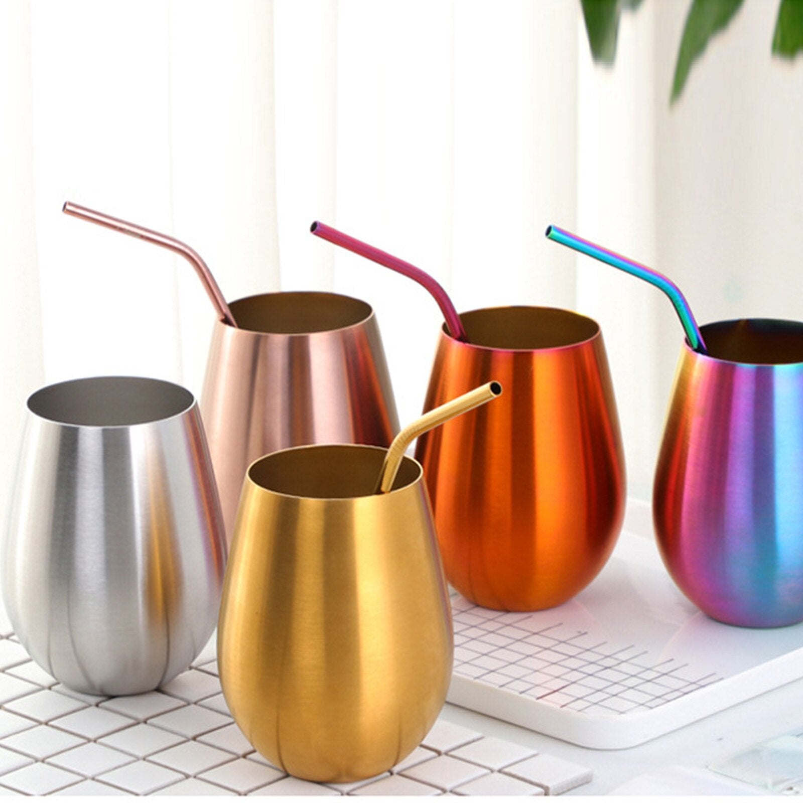 Stainless steel tumblers with straws in different colours