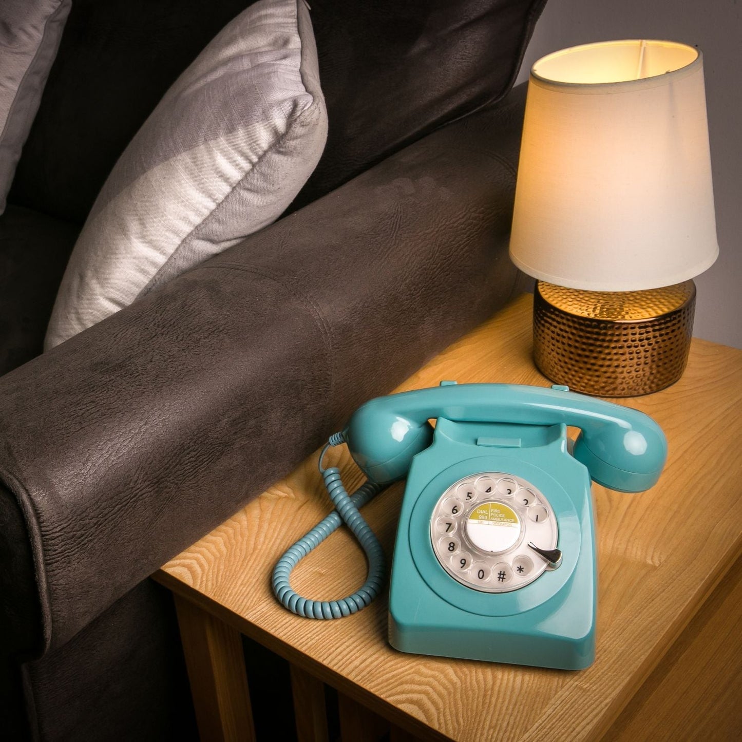 Blue retro style working telephone